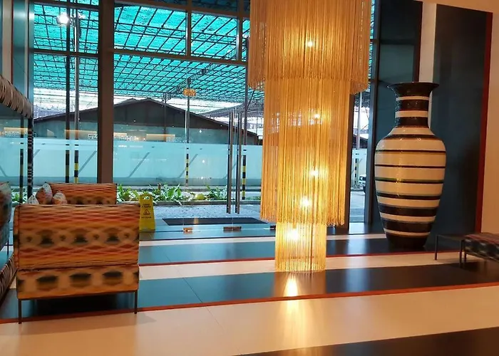2br Lower Penthouse @ Acqua Private Residences