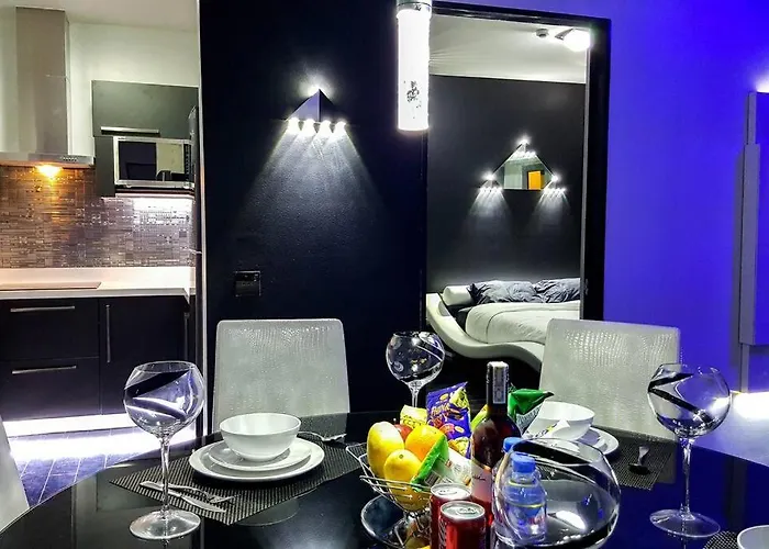 2br Lower Penthouse @ Acqua Private Residences Apartment Manila